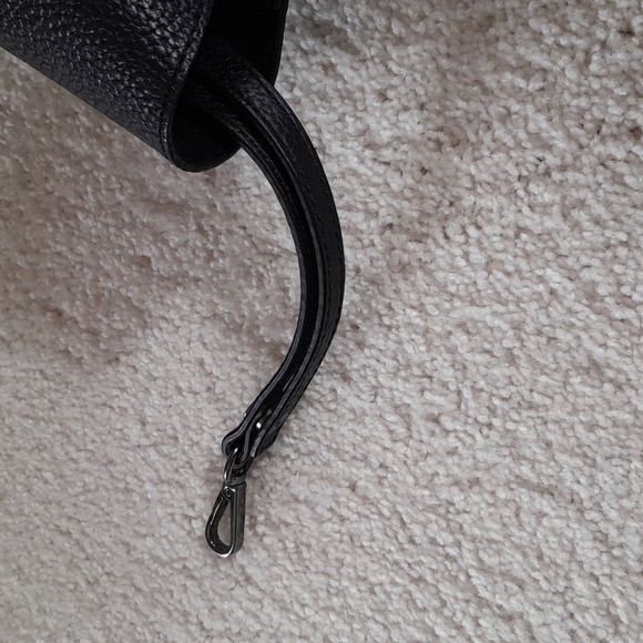 Tote - Picture 8 of 9